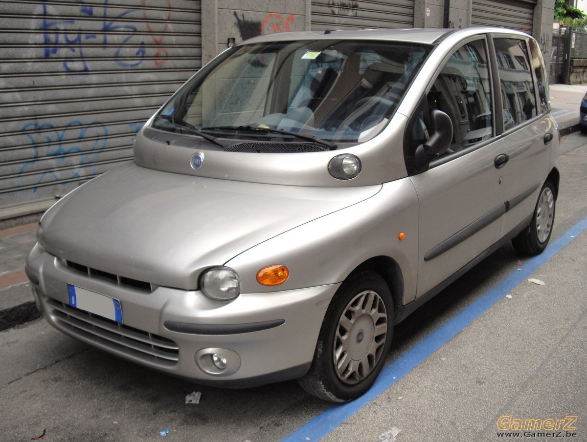 Fiat_Multipla_silver_front.jpg